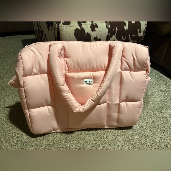 Wilo The Label Pink Multi Pocket Weekender Bag - Picture 1 of 8